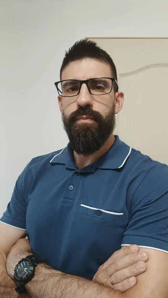 Portret Dejana Hrćana